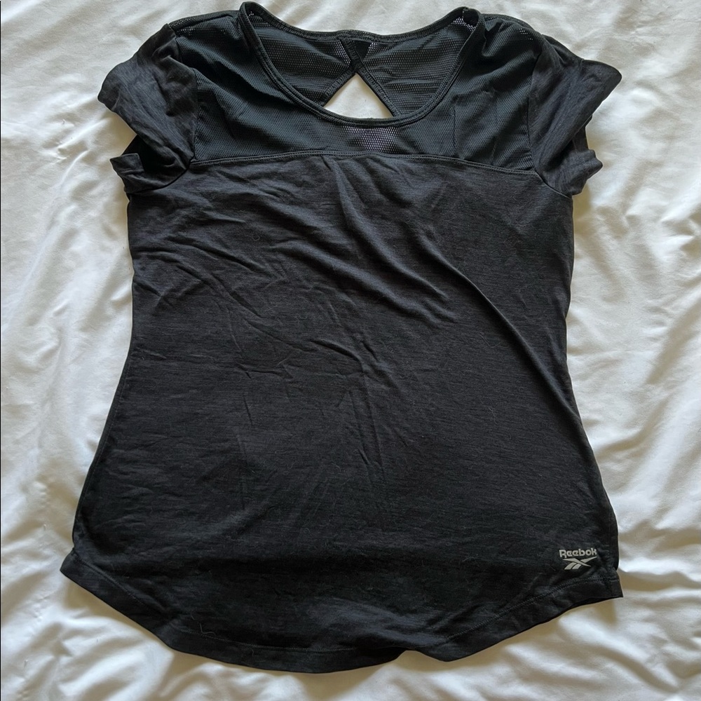 Like new Reebok top!